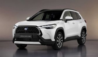 2022 toyota corolla cross önden