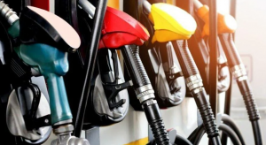 Akaryakıta yine zam